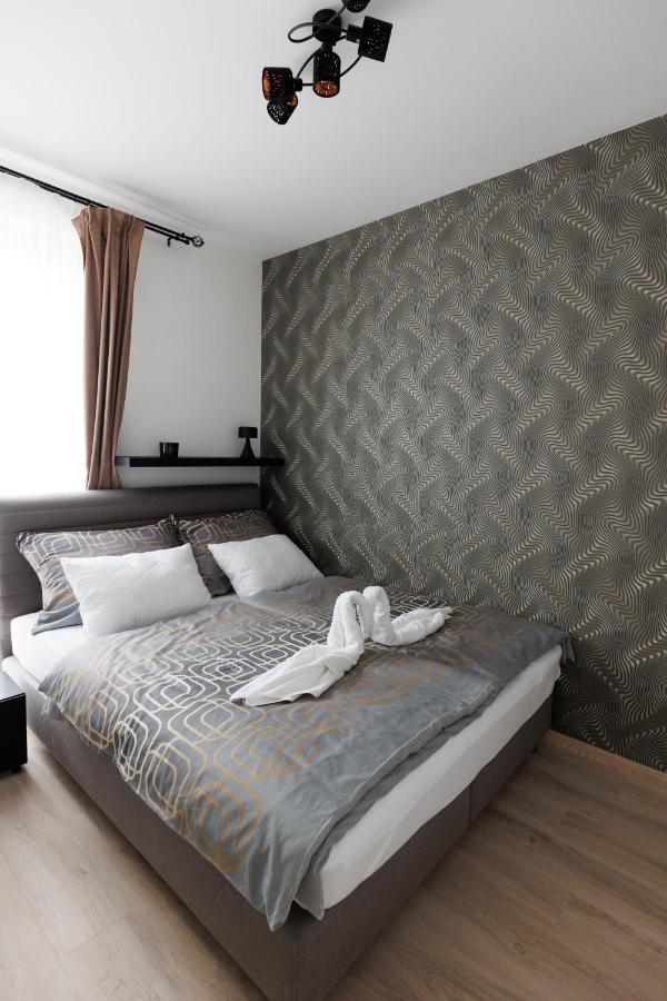 Villa Bauhaus Wellness Apartman Fsz. 1 Siofok Exterior photo